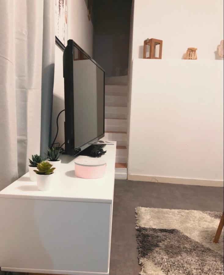 Maison Cosy Et Paisible Au Coeur De Beauvais Esterno foto
